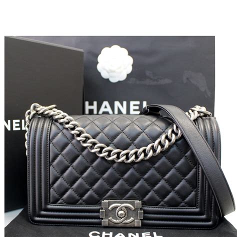 chanel boy bag online kaufen|Chanel black boyfriend bag.